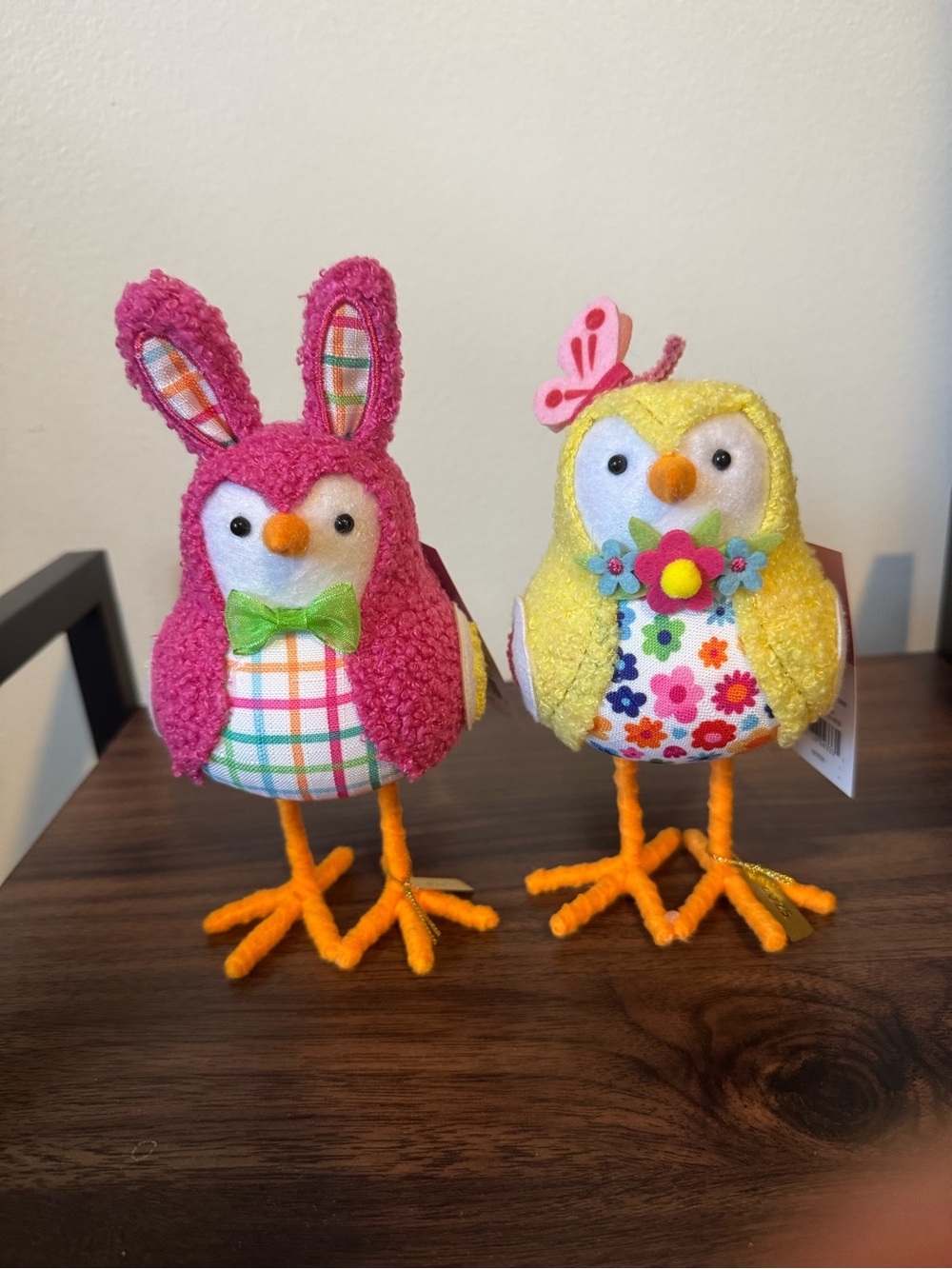 2 NWT 2025 Featherly Friends Spritz Target Birds - HUE & TINT
